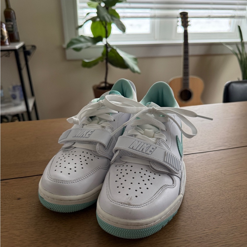 Jordan legacy 312 low white light dew mint ~ size 6